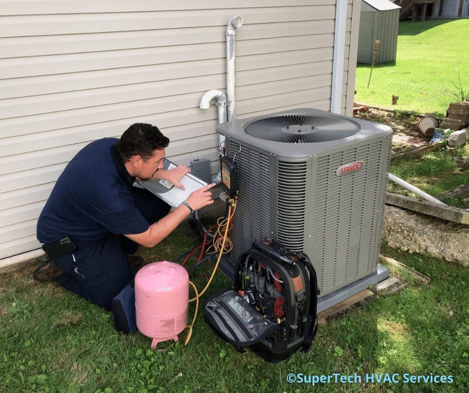 HVAC Pro testing refrigerant levels HVAC Pro testing refrigerant levels